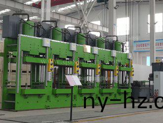 XLB-1000*1000/150T實(shí)(shi)心胎硫(liu)化機(jī)