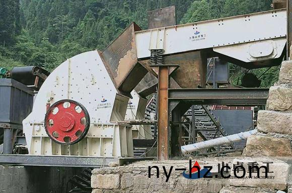 重(zhong)鎚式破碎機(jī)
