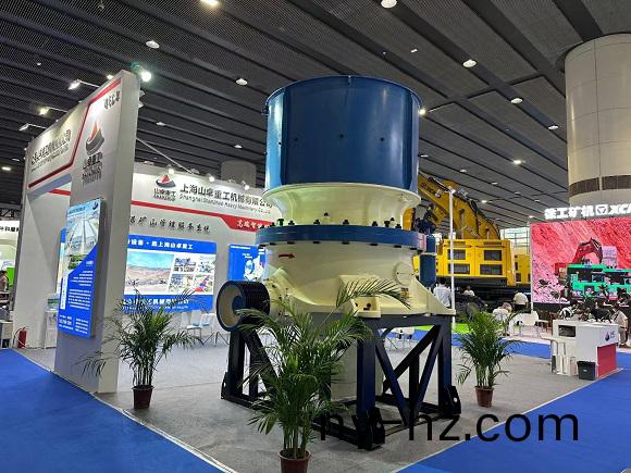 單缸(gang)液壓圓錐破碎(sui)機(jī)