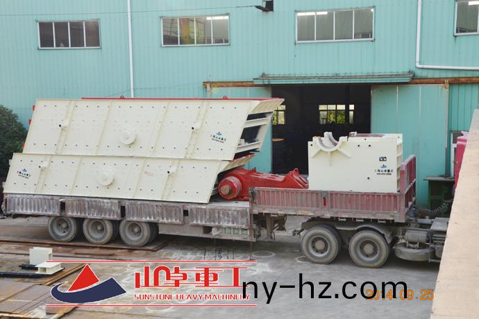 時(shí)産280噸玄(xuan)武巗生産線髮貨現(xiàn)場(chǎng)